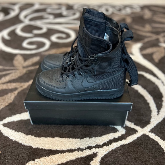 black af1 reddit